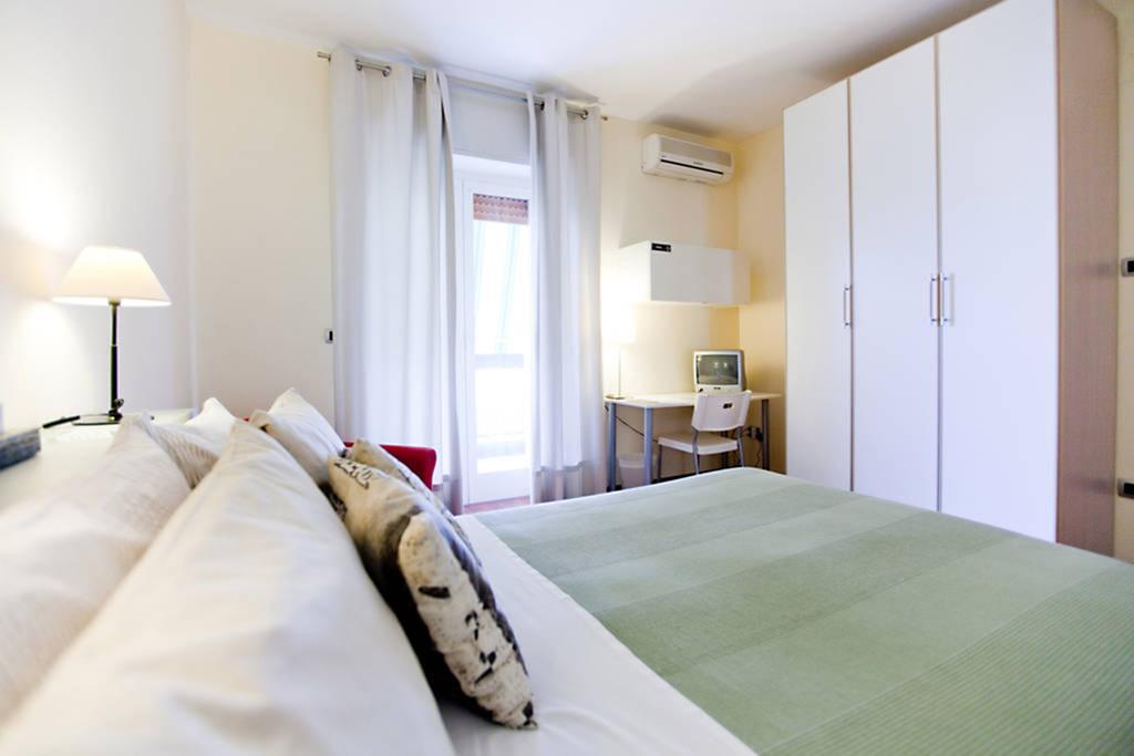 Rooms Rent Vesuvio B&B Naples Exterior photo